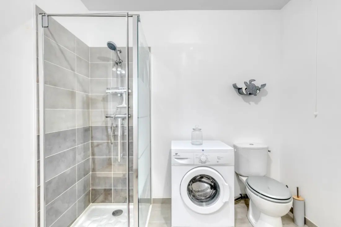 Résidence 🏡 Appartement 2 Chambres Avec Piscine, Parking &amp; Balcon