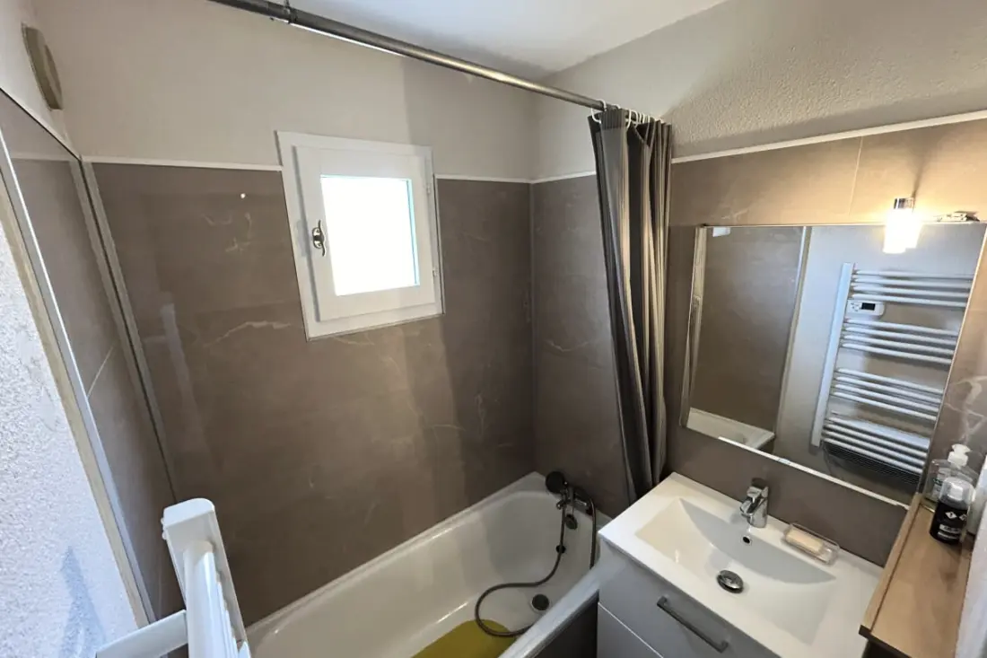 Résidence Appartement T2 Au Lavandou – Piscine, Parking &amp; Proche Plage
