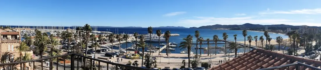 Résidence Balcon Des îles D'or. T2 Front De Mer Plein-centre