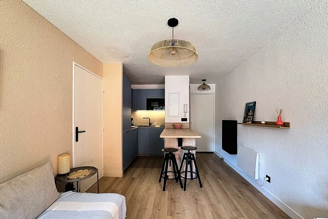 Résidence Charmant T2 Climatisé Avec Terrasse &amp; Parking à 600 M De La Plage