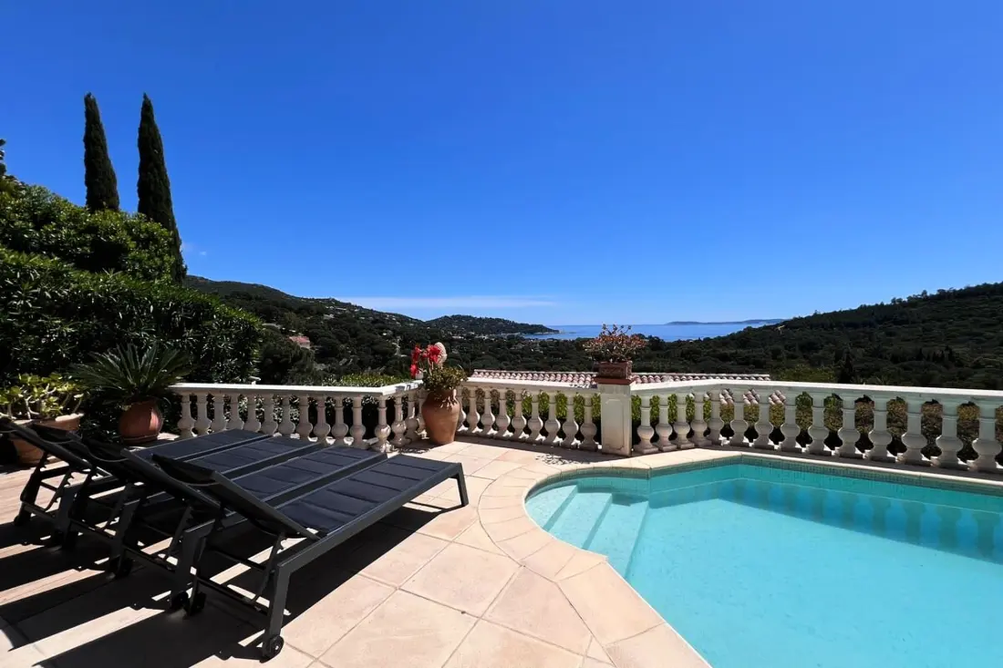 Résidence Lou Chamanou - Maison Vue Mer, Piscine. Cavalière