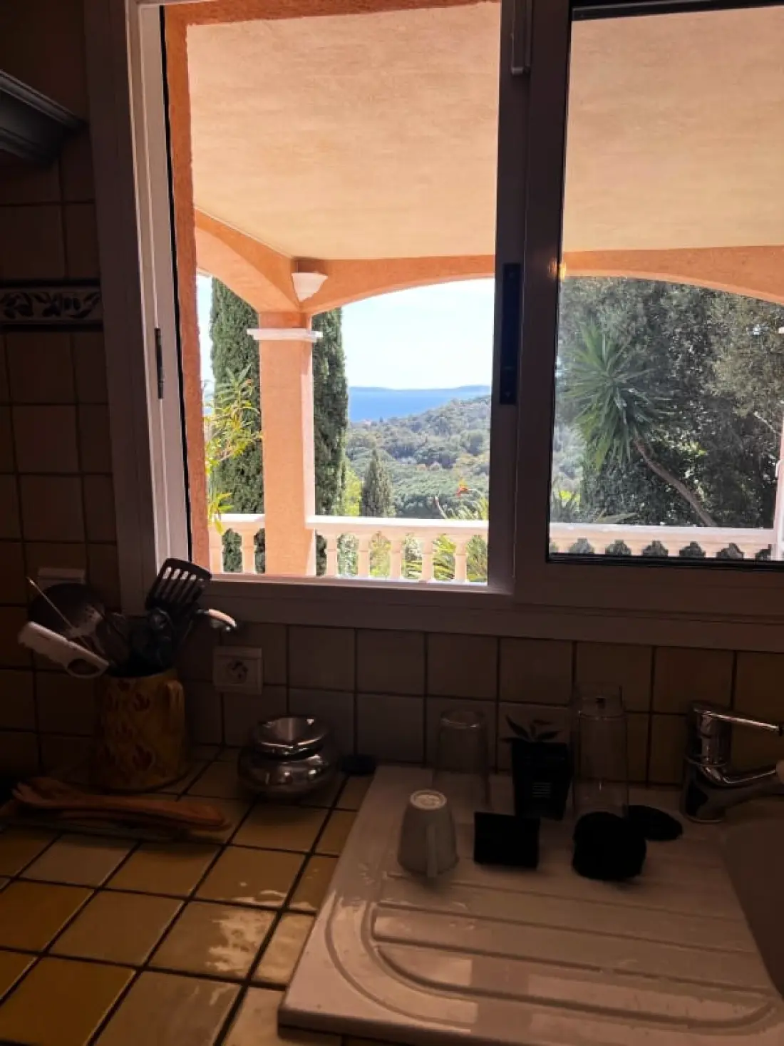 Résidence Lou Chamanou - Maison Vue Mer, Piscine. Cavalière
