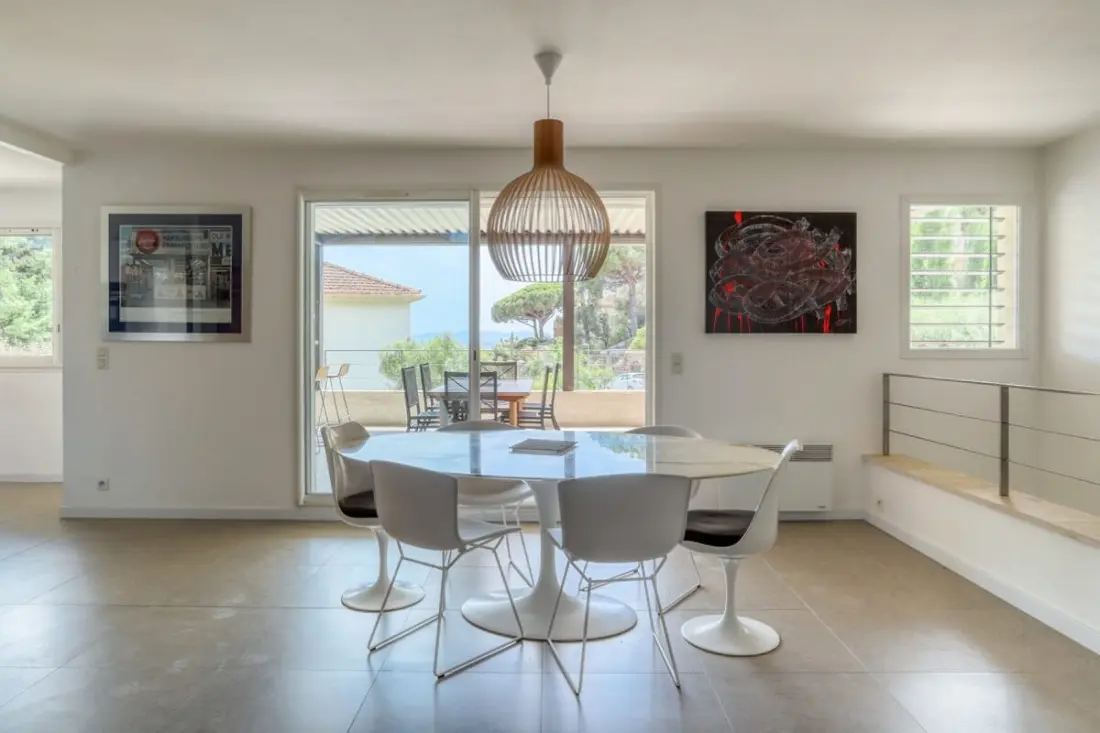 Résidence Maison Design Piscine, 6 Personnes 300 M Du Centre