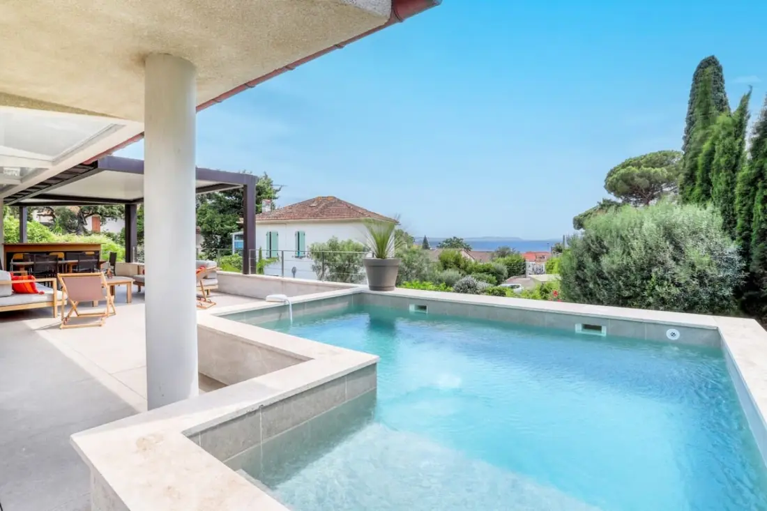 Résidence Maison Design Piscine, 6 Personnes 300 M Du Centre