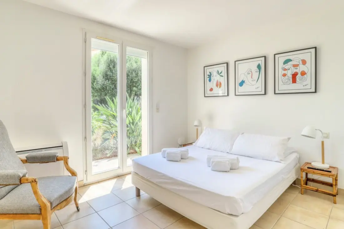 Résidence Maison Design Piscine, 6 Personnes 300 M Du Centre