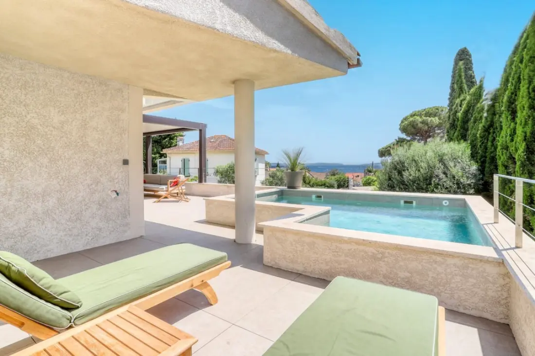 Résidence Maison Design Piscine, 6 Personnes 300 M Du Centre