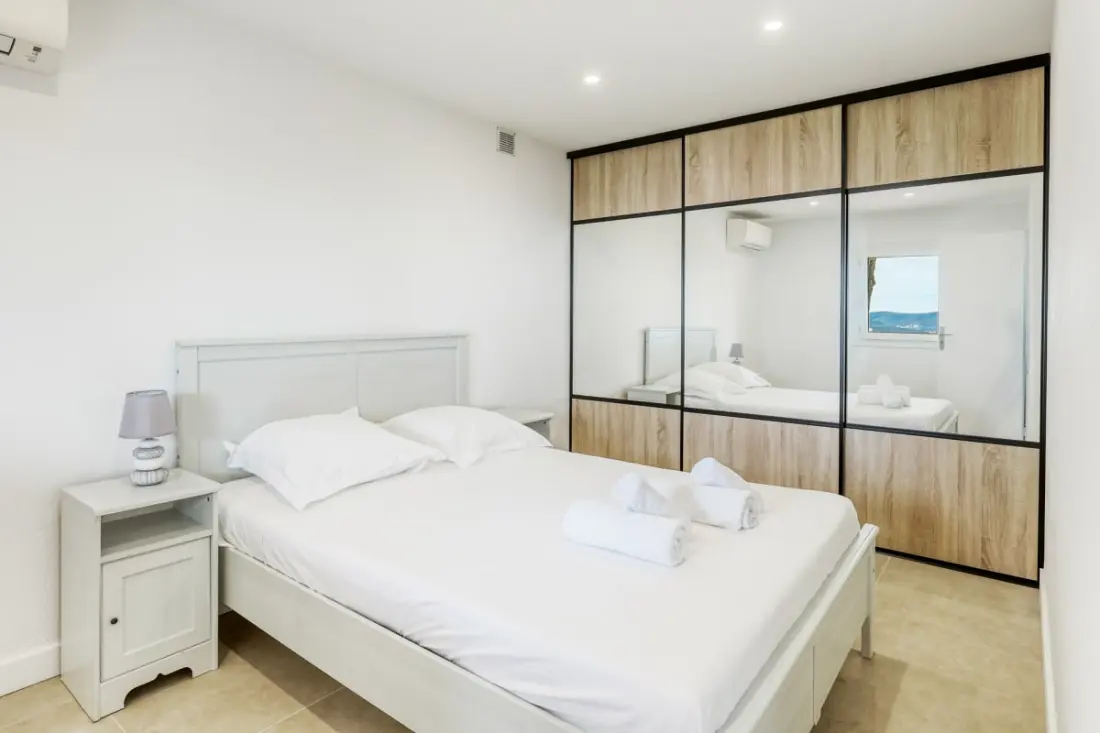 Résidence T2 Lumineux Avec Terrasse Et Vue Mer – Le Lavandou, Aiguebelle