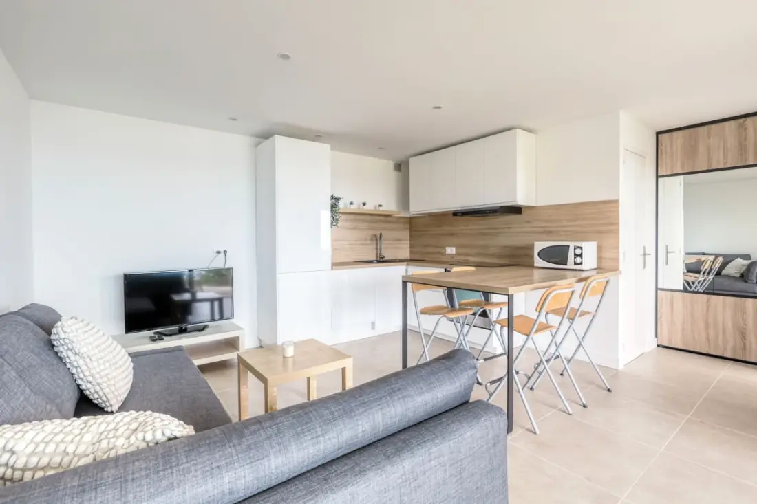 Résidence T2 Lumineux Avec Terrasse Et Vue Mer – Le Lavandou, Aiguebelle