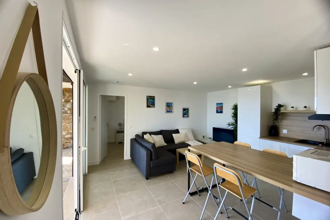 Résidence T2 Lumineux Avec Terrasse Et Vue Mer – Le Lavandou, Aiguebelle