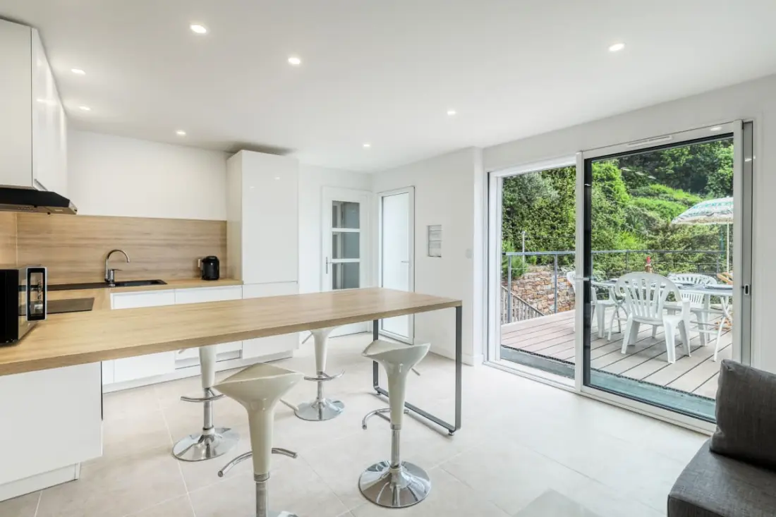 Résidence T2 Rénové Avec Vue Mer Et Grand Balcon – Aiguebelle, Le Lavandou