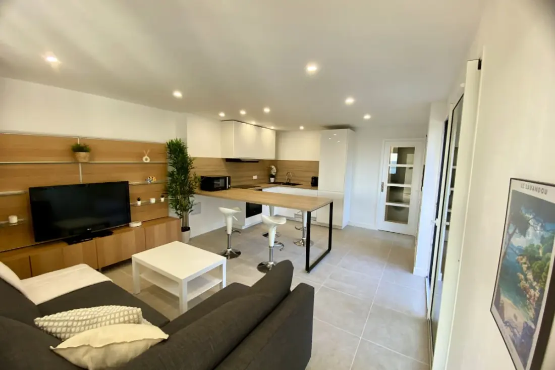 Résidence T2 Rénové Avec Vue Mer Et Grand Balcon – Aiguebelle, Le Lavandou
