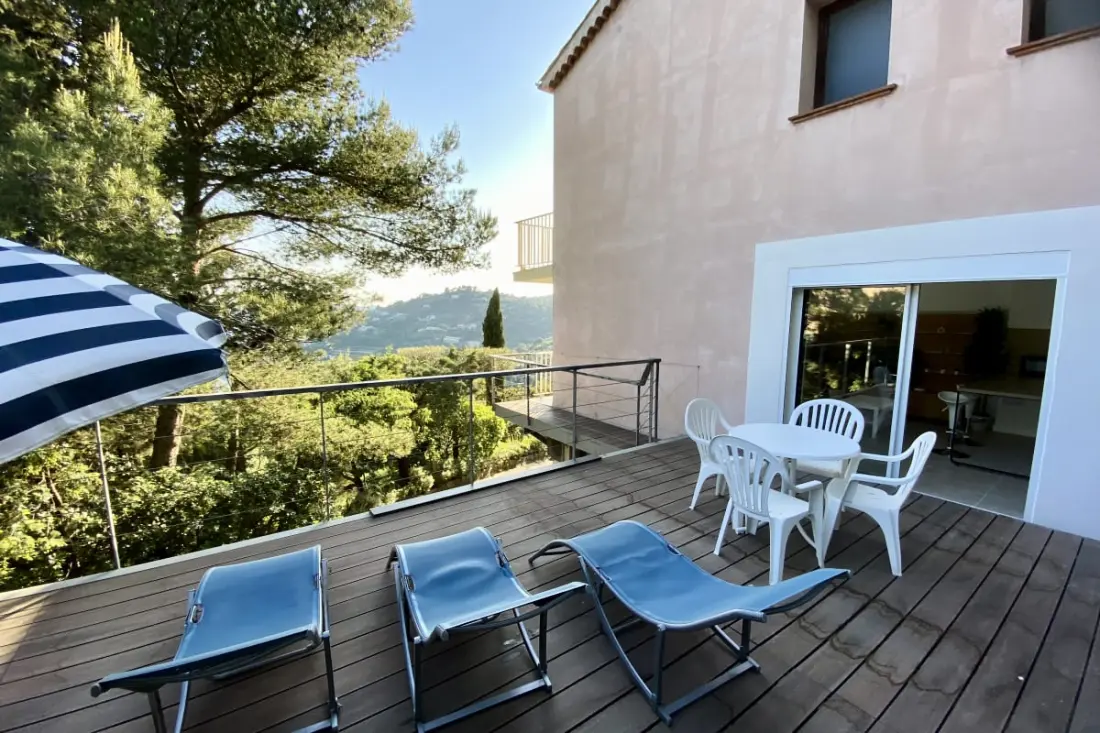 Résidence T2 Rénové Avec Vue Mer Et Grand Balcon – Aiguebelle, Le Lavandou