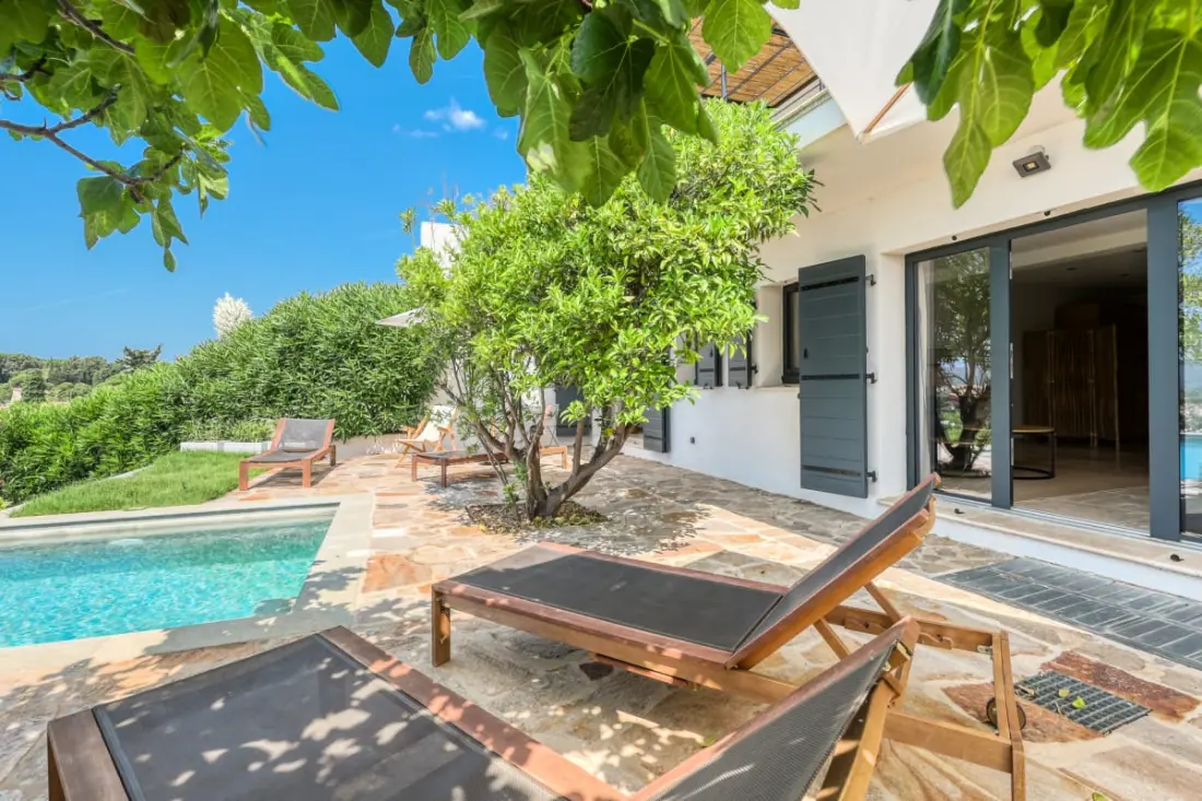 Résidence Villa Figuière - Vue Mer Et Piscine - Tout Confort