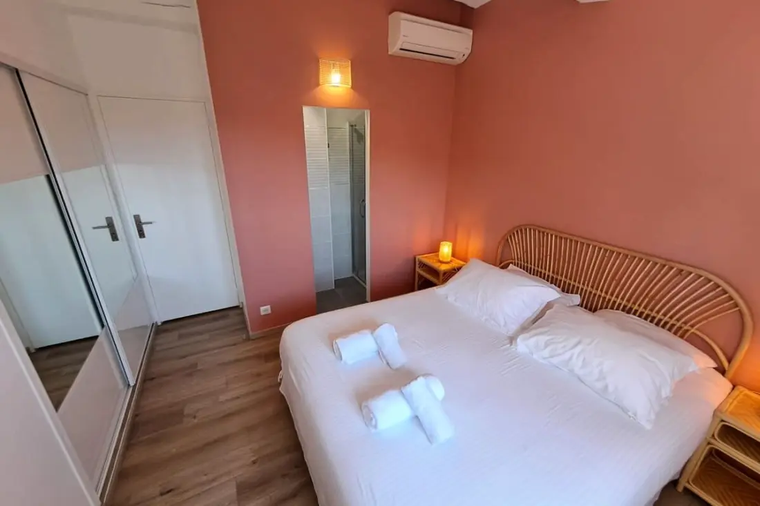Résidence Villa Vue Mer Et Piscine à Cavalière - 1 Km Plage