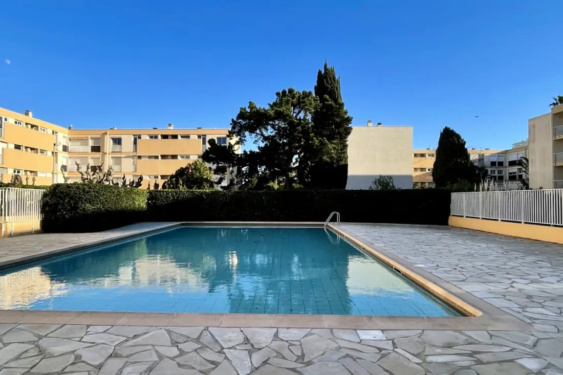 Résidence Vue Mer • Piscine • Clim • Rénové 2026 • Plage 300m • Classé 3 étoil