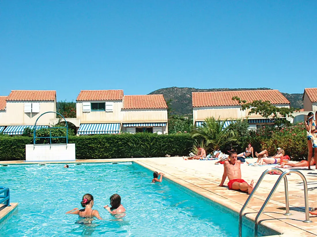 Résidences Lagrange Vacances Le Domaine d'Azur et Tahiti Park 2 étoiles★★