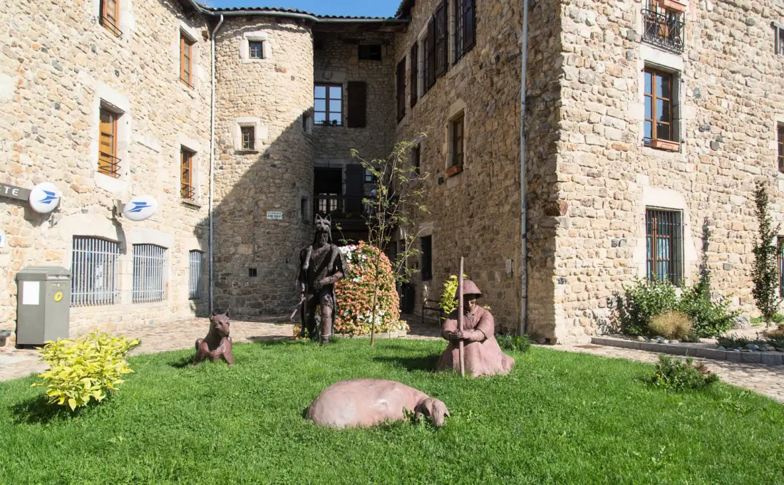 Gîte de France Maison pierre de mercoeur 3 épis
