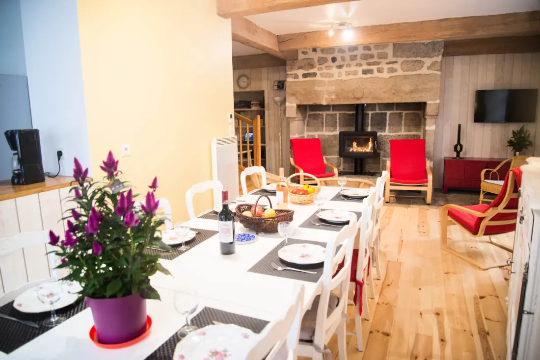 Gîte de France Maison pierre de mercoeur 3 épis
