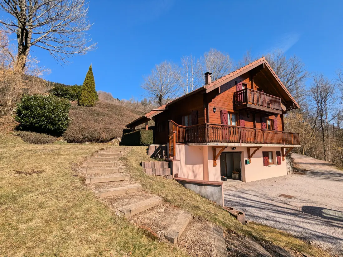 Maison de Vacances Le Menil 4