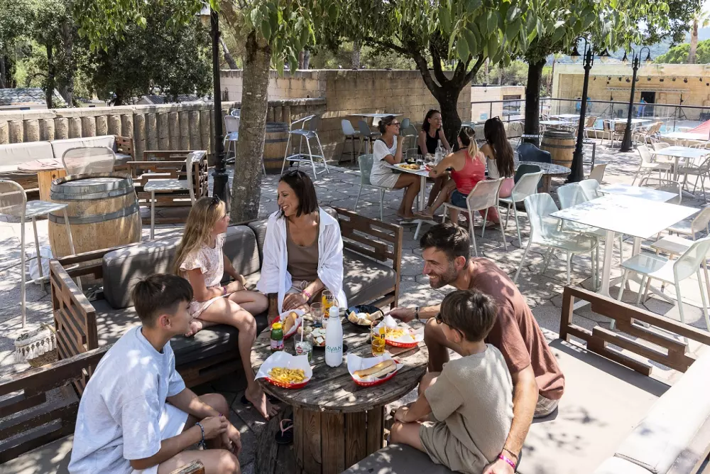 Camping Les Cigales 51 étoiles★