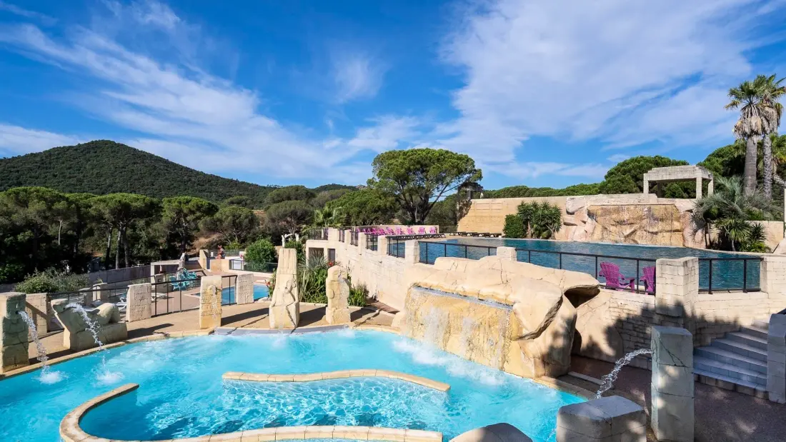 Camping Les Cigales 5 étoiles★★★★★