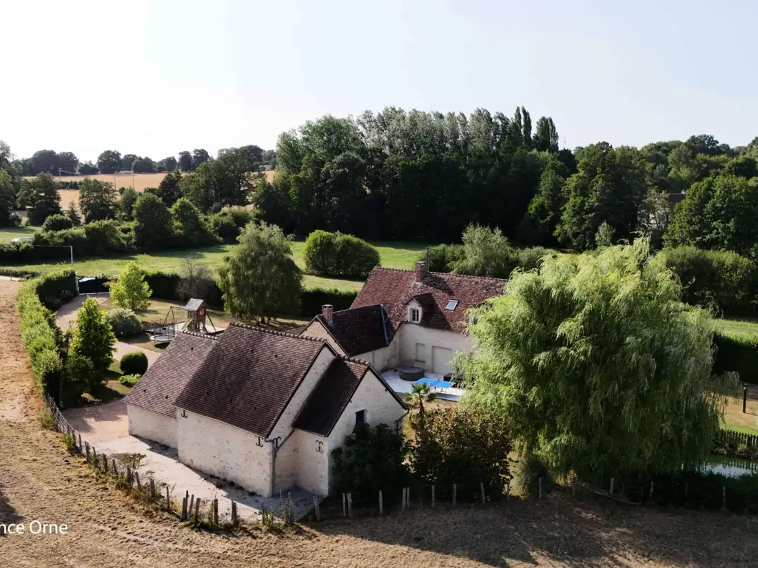 Maison de Vacances Le Pin-la-Garenne 4