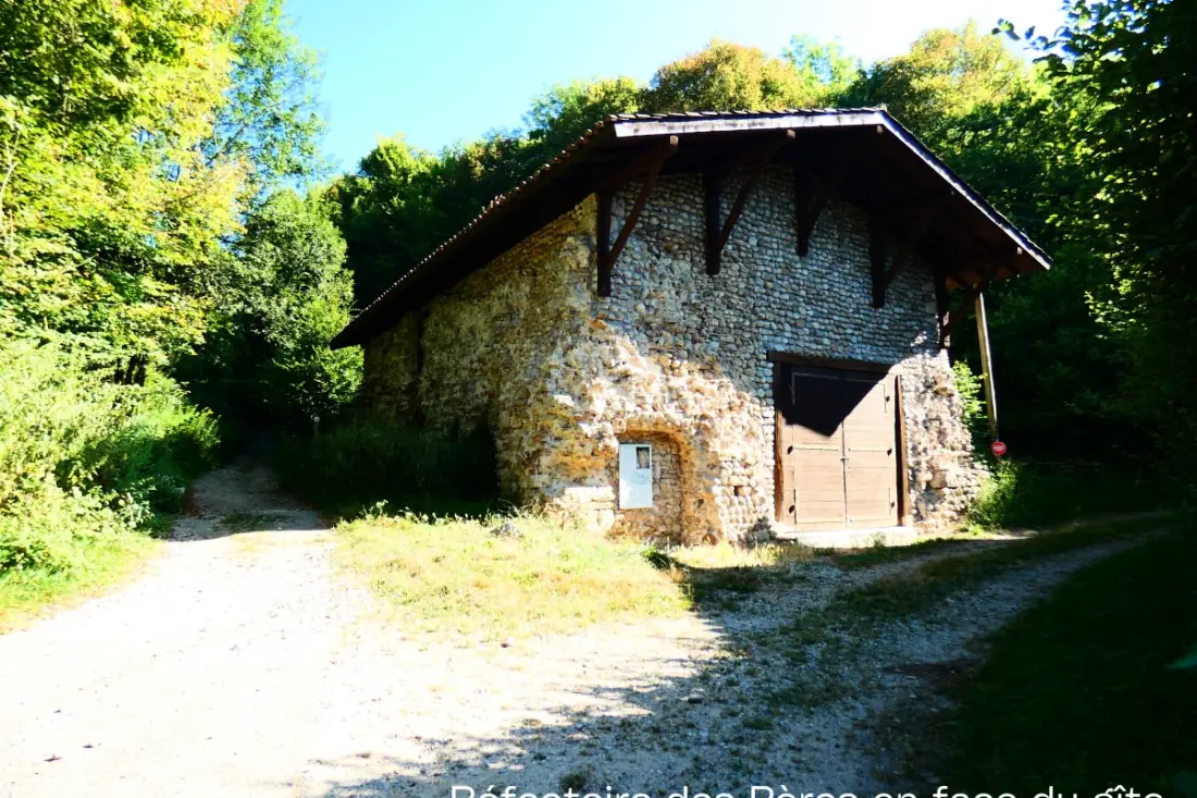 Résidence Chartreuse De La Sylve Bénite, Gîte De Caractère Grande Capacité