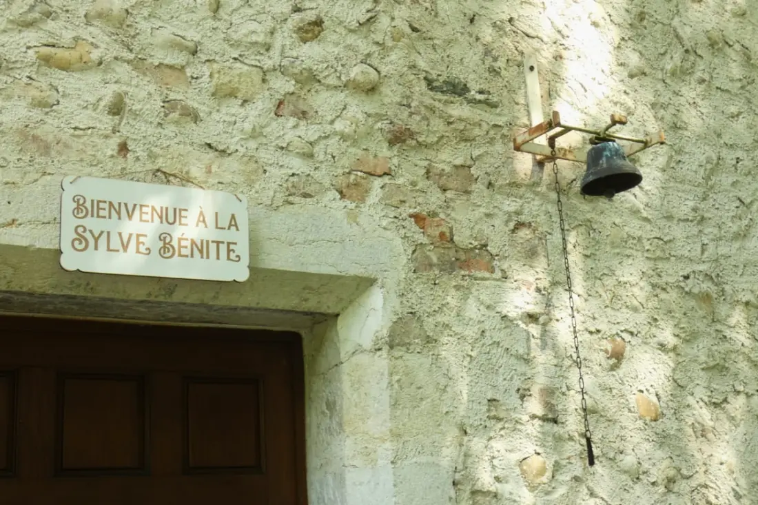 Résidence Chartreuse De La Sylve Bénite, Gîte De Caractère Grande Capacité
