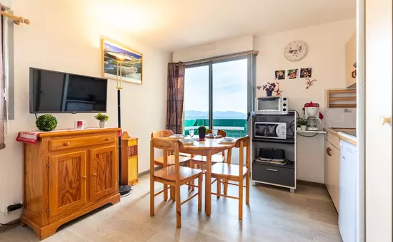 Hintere Croisette – 3-Zimmer-Balkon, ideal für Familien und Kongresse im Zentrum von Cannes