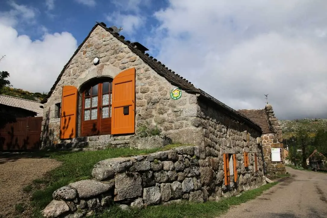 Gîte de France Gîte de fermigous à montgros 3 épis