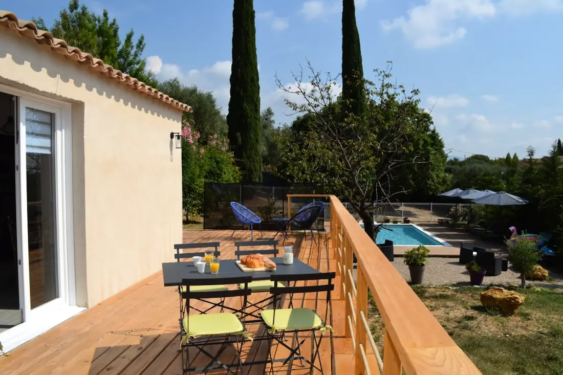 Beau T2 Climatisé Entre Mer Et Montagne, Piscine, Jardin