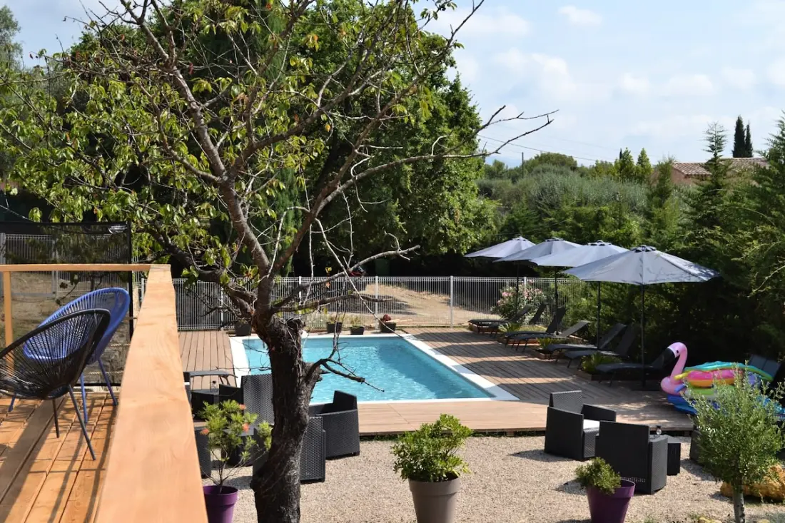 Beau T2 Climatisé Entre Mer Et Montagne, Piscine, Jardin