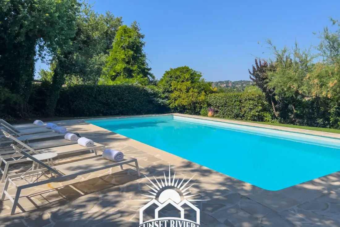 La Rouretane Piscine Airco Pour 10 By Sunset