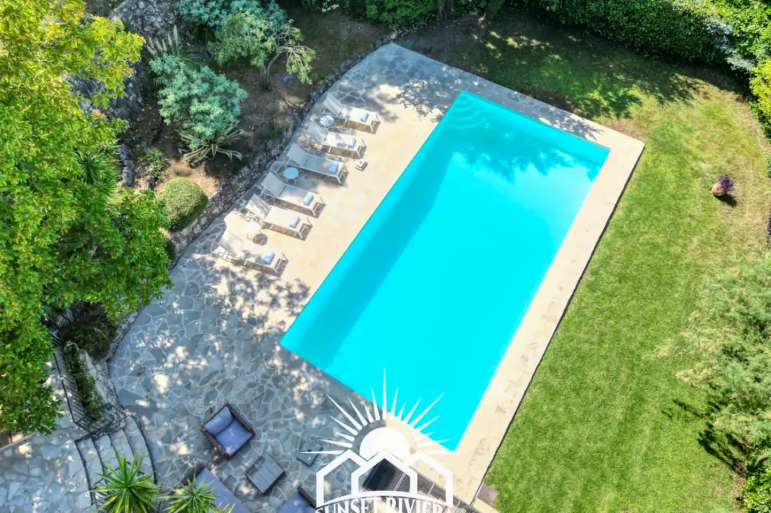La Rouretane Piscine Airco Pour 10 By Sunset