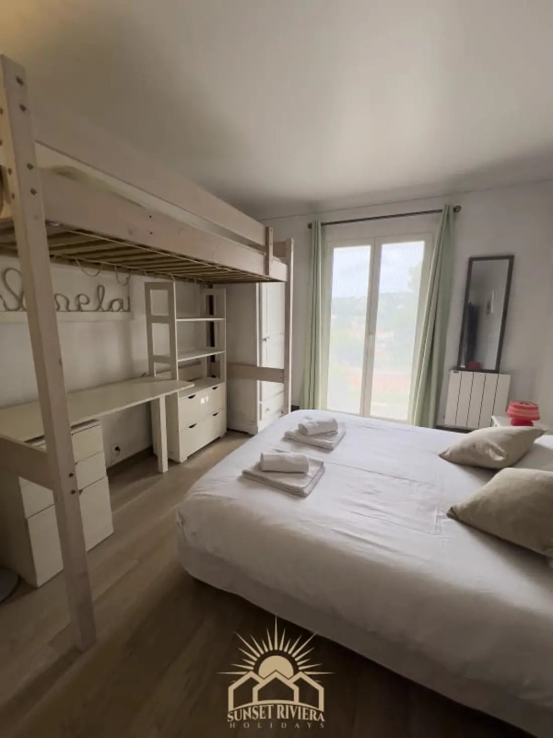 Les Guiols Villa Climatisée Pour 8  By Sunset