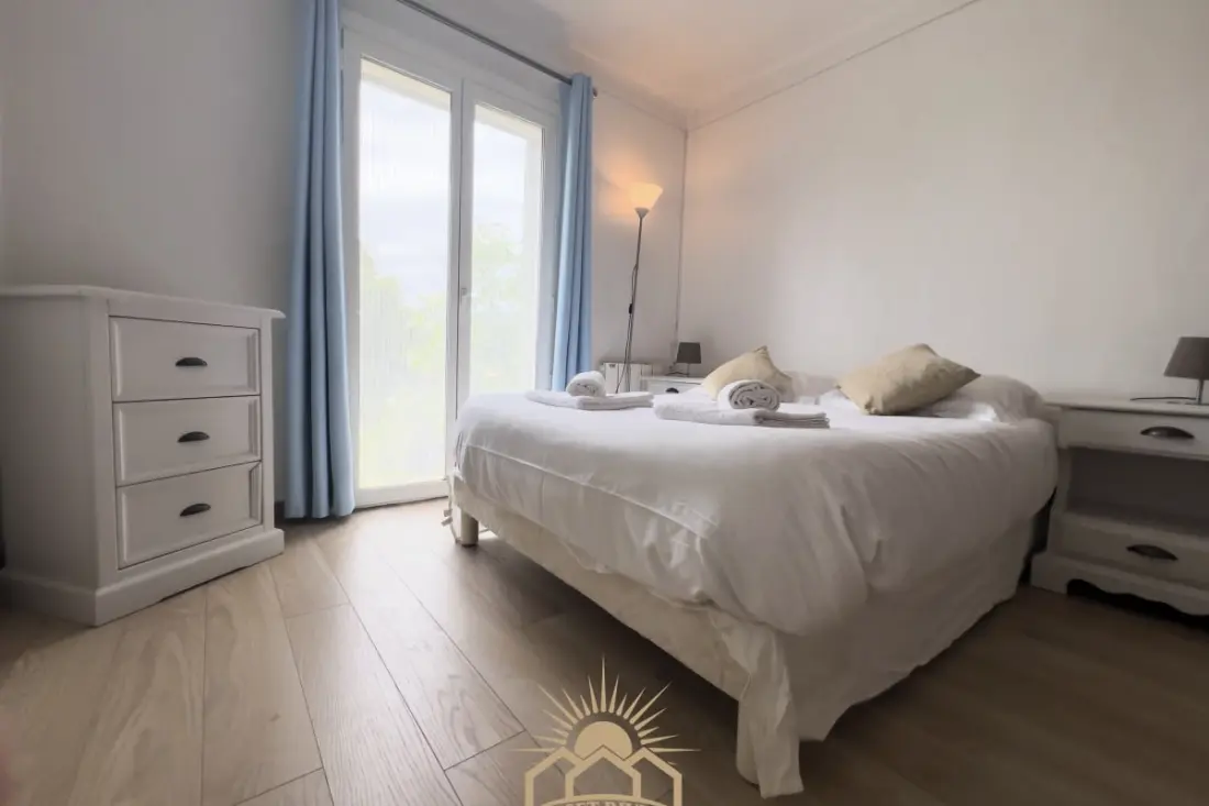 Les Guiols Villa Climatisée Pour 8  By Sunset