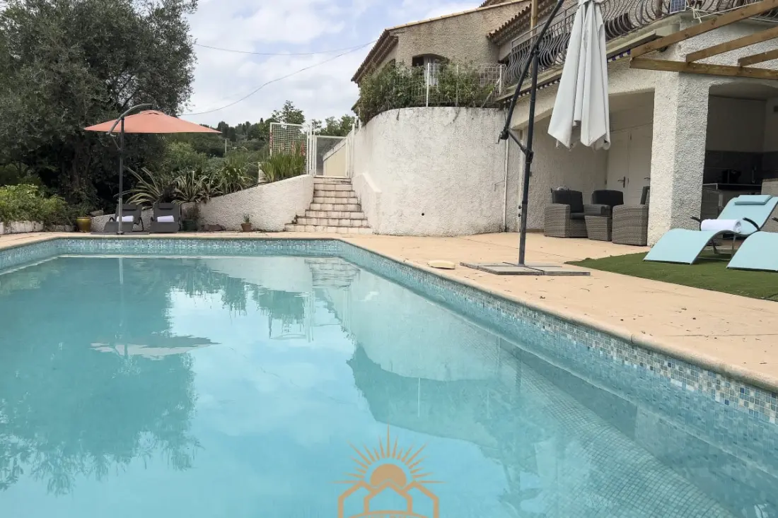Les Guiols Villa Climatisée Pour 8  By Sunset