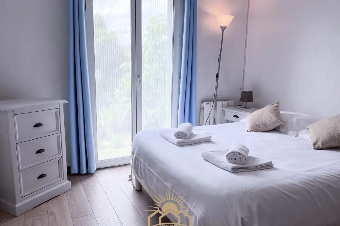 Les Guiols Villa Climatisée Pour 8  By Sunset