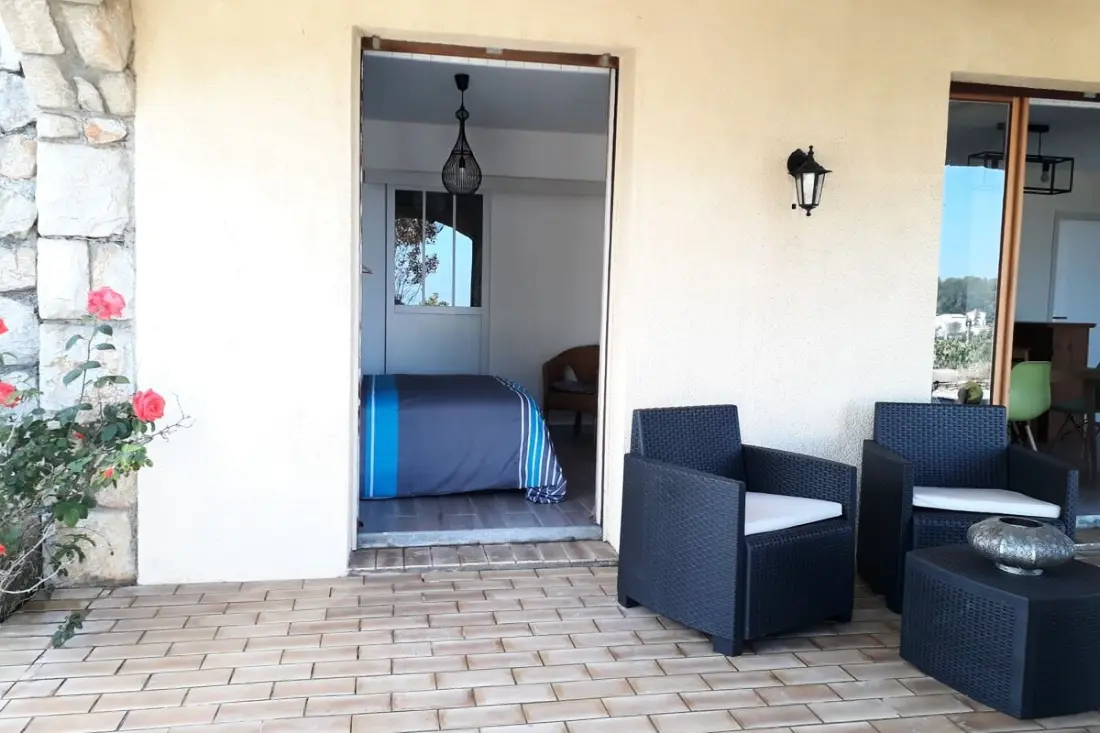 T3 Rénové, Climatisé Entre Mer Et Montagne, Piscine, Jardin