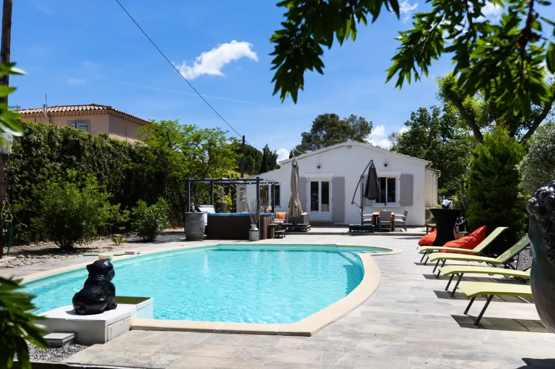 Villa Avec Piscine, Sauna &amp; Jacuzzi En Provence