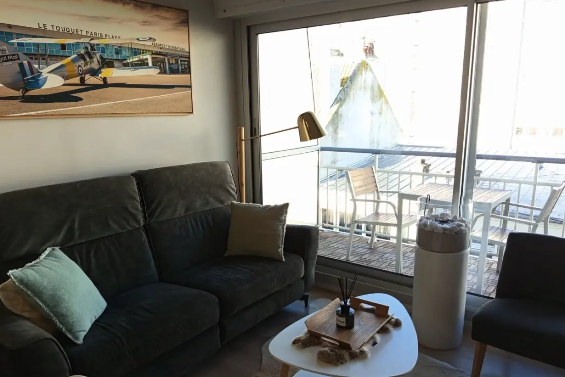Appartement Avec Balcon Proche De La Plage