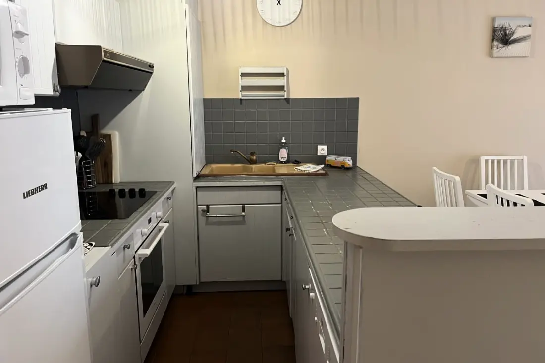Résidence Agréable Appt 2 Chambres 6 Pers Avec Place De Parking Proche Centre Et Mer