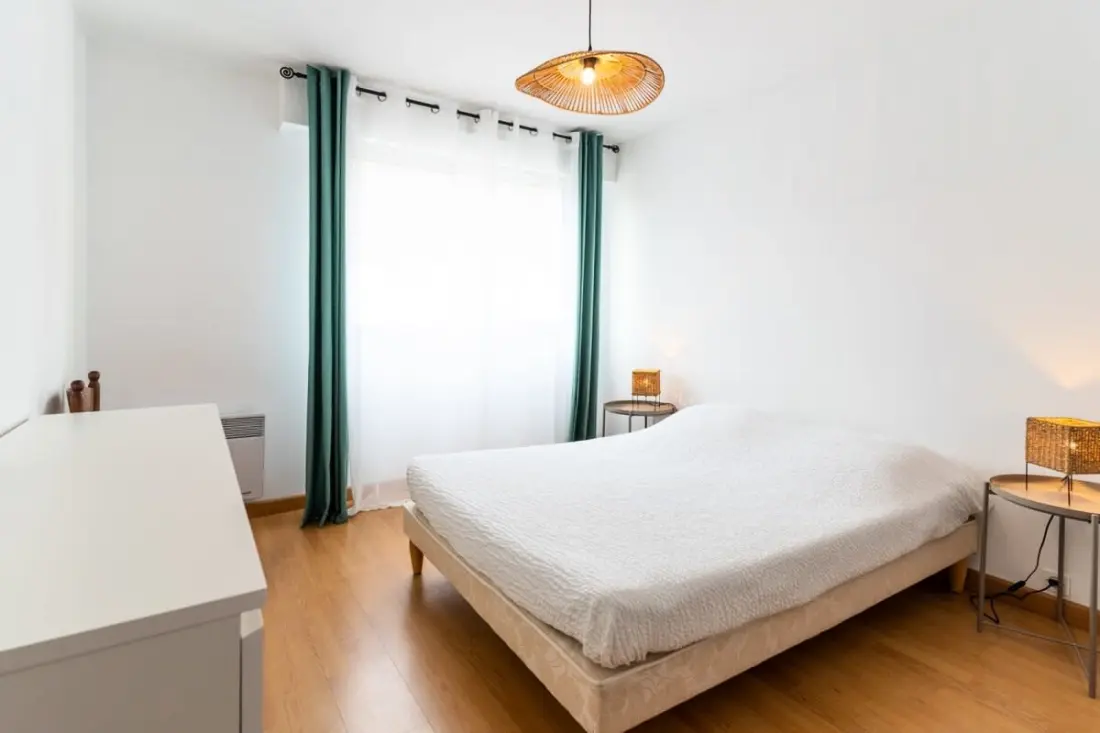 Résidence Agréable Appt 2 Chambres 6 Pers Avec Place De Parking Proche Centre Et Mer