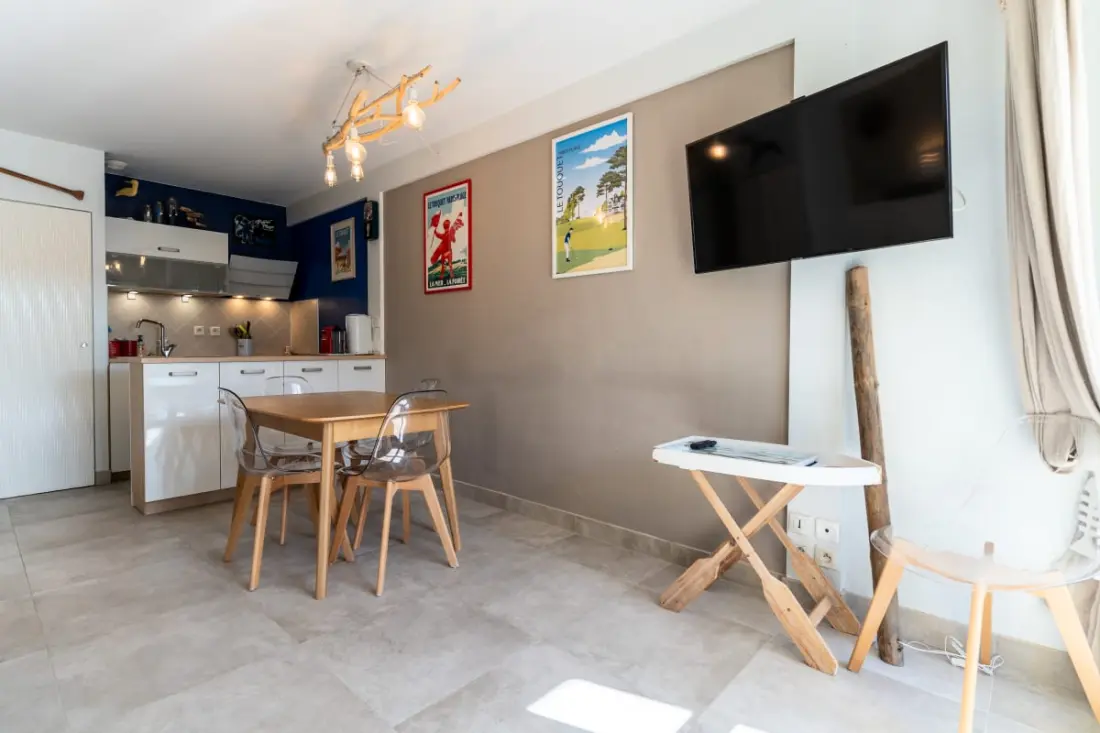 Résidence Appartement Pour 4 Pers Avec Piscine, Tennis Et  Parking Gratuit 56