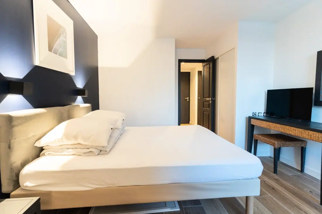 Résidence Appartement Rénové Pour 5 Pers Avec Piscine, Tennis Et  Parking 232