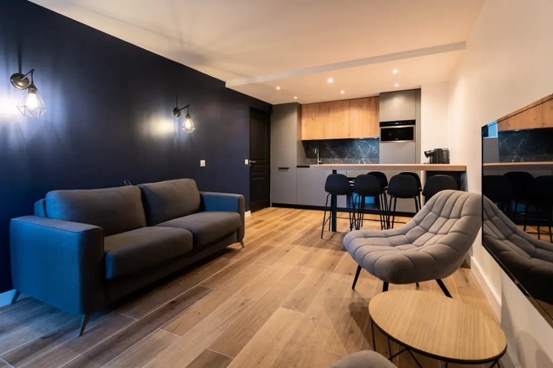 Résidence Appartement Rénové Pour 5 Pers Avec Piscine, Tennis Et  Parking 232