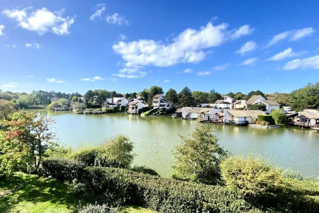 Résidence Séjour Détente Avec Vue Sur L’eau. Appt Pour 6 Pers Lumineux Et Confortable