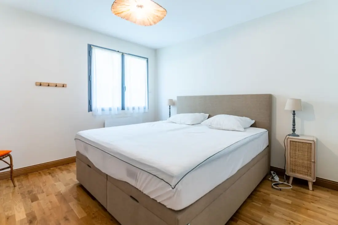 Résidence Très Agréable Appt De 2 Ch Pour 5 Pers,  Garage En Ss Proche Mer