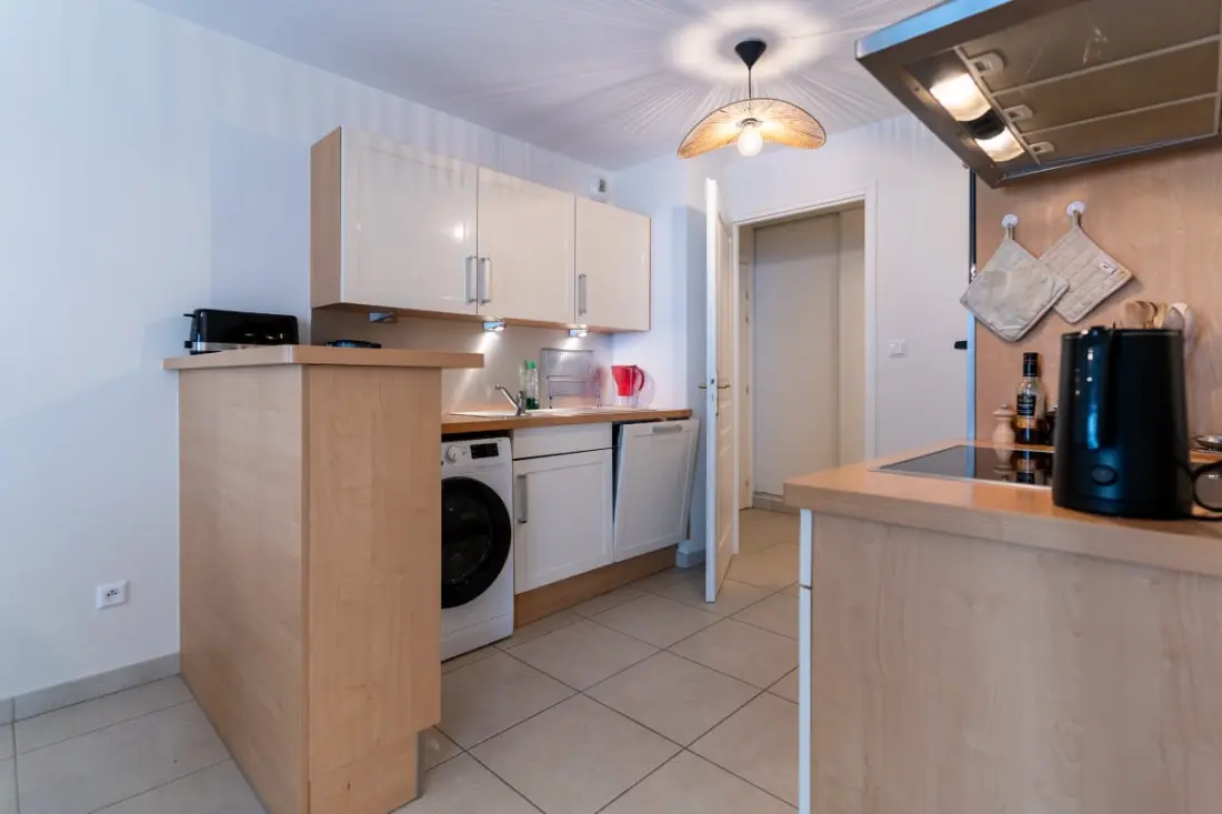 Résidence Très Agréable Appt De 2 Ch Pour 5 Pers,  Garage En Ss Proche Mer