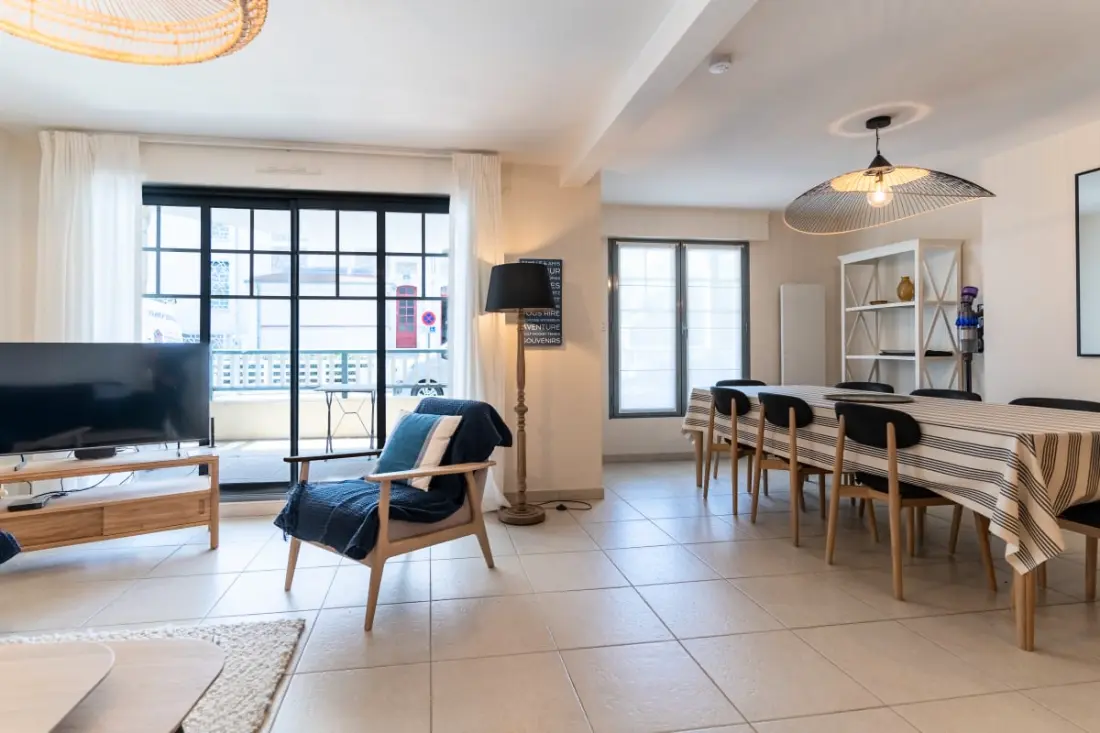 Résidence Très Agréable Appt De 2 Ch Pour 5 Pers,  Garage En Ss Proche Mer